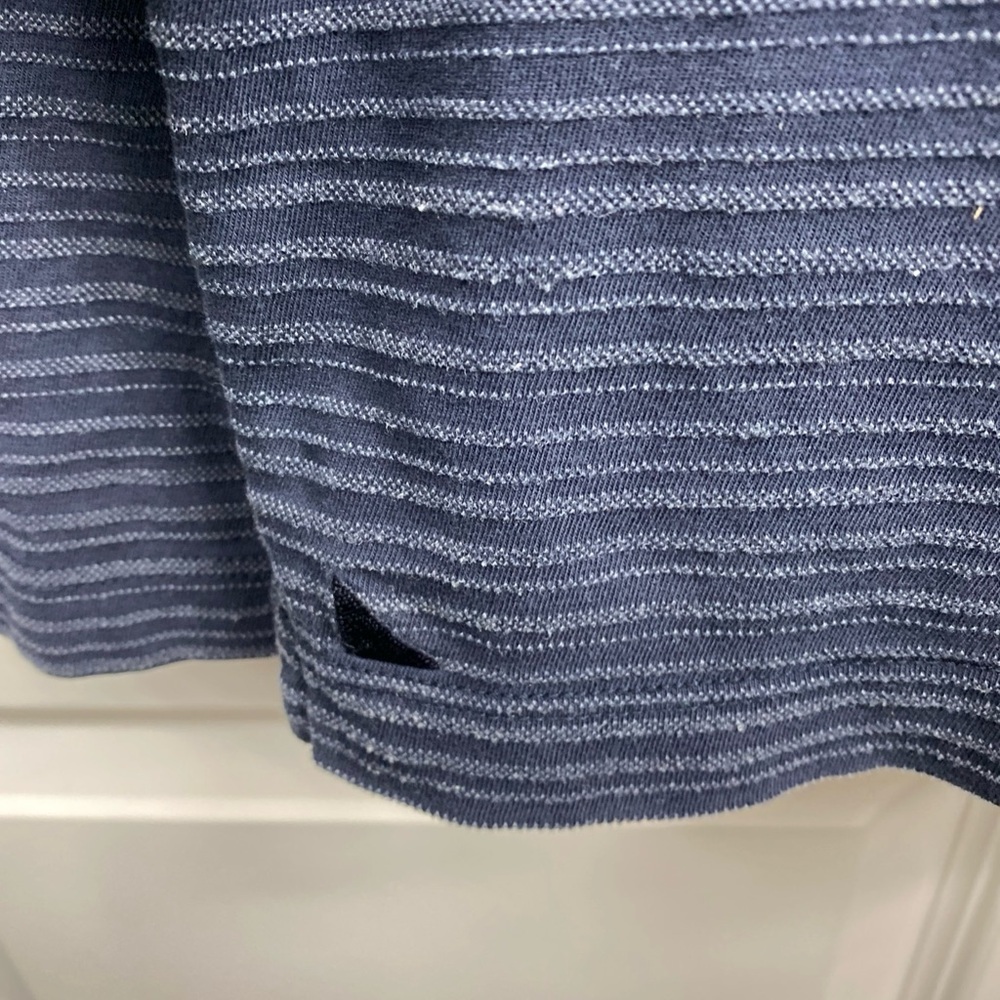 UNTUCKit Long Sleeve Pullover Shirt Blue Striped Textured Men’s Large LG - Picture 3 of 5